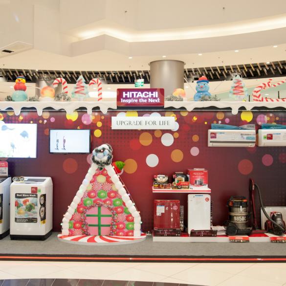 Hitachi Christmas at Aeon Mall Long Biên