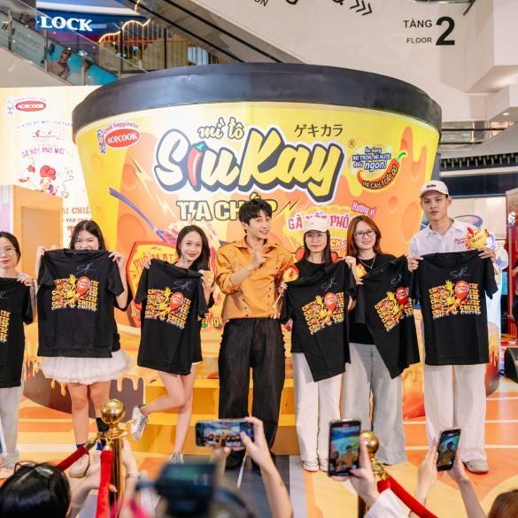 ACECOOK VIETNAM – SIUKAY CHEESY CHICKEN FLAVOUR LAUNCH
